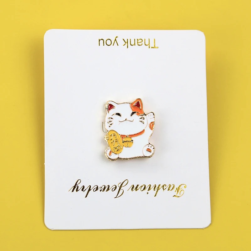 Lucky Cat Metal Brooch Small M - огляд і ціна Hunting Outdoor Apparel