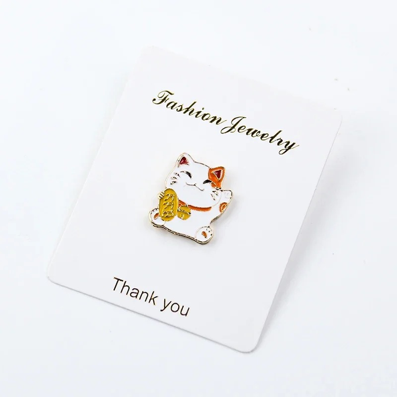 Lucky Cat Metal Brooch Small M - огляд і ціна Hunting Outdoor Apparel